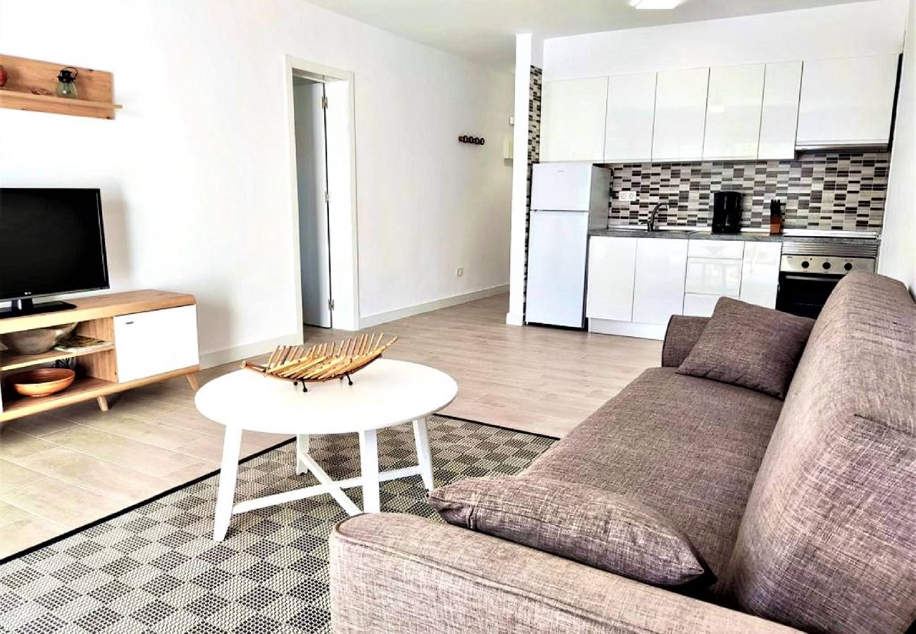 Apartamento en San Miguel de Abona - GOLD SAND, Huge Terrace, Fast Wi-Fi, Sat TV 