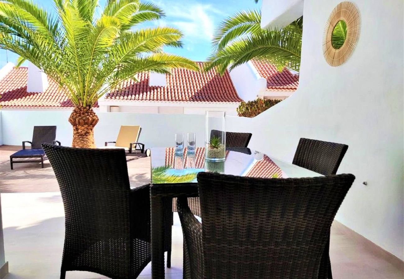 Apartamento en San Miguel de Abona - GOLD SAND, Huge Terrace, Fast Wi-Fi, Sat TV 