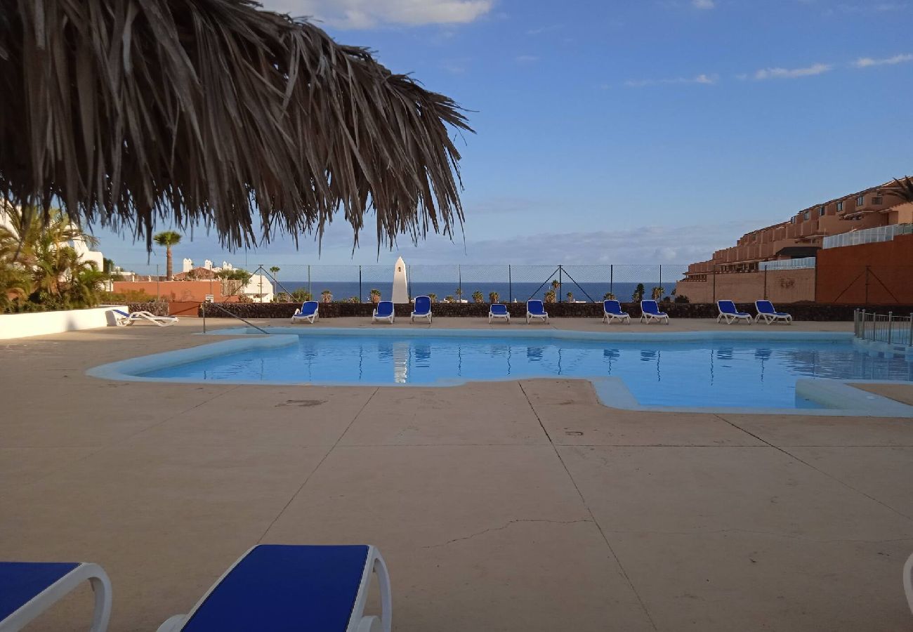 Apartamento en San Miguel de Abona - GOLD SAND, Huge Terrace, Fast Wi-Fi, Sat TV 