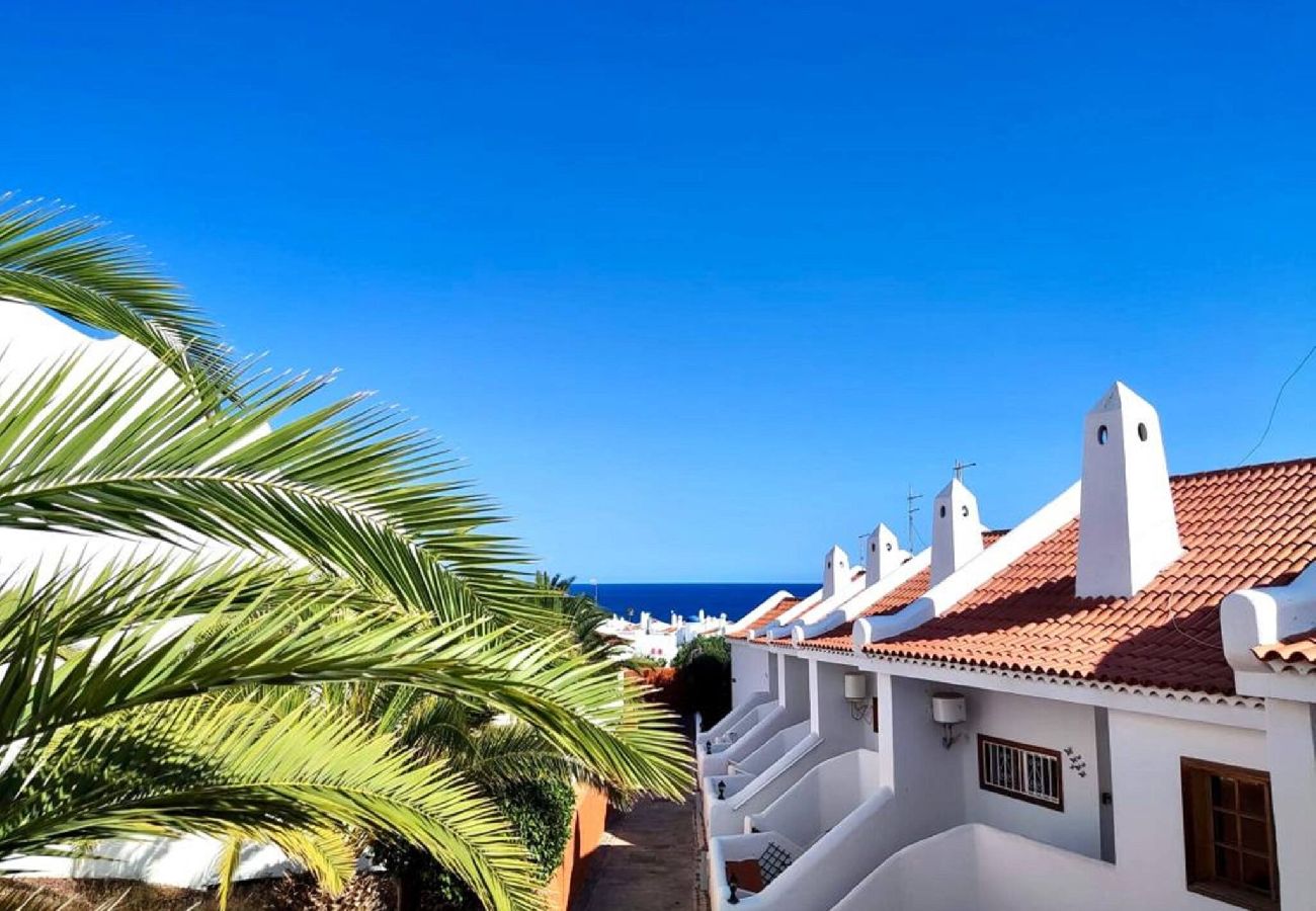 Apartamento en San Miguel de Abona - GOLD SAND, Huge Terrace, Fast Wi-Fi, Sat TV 