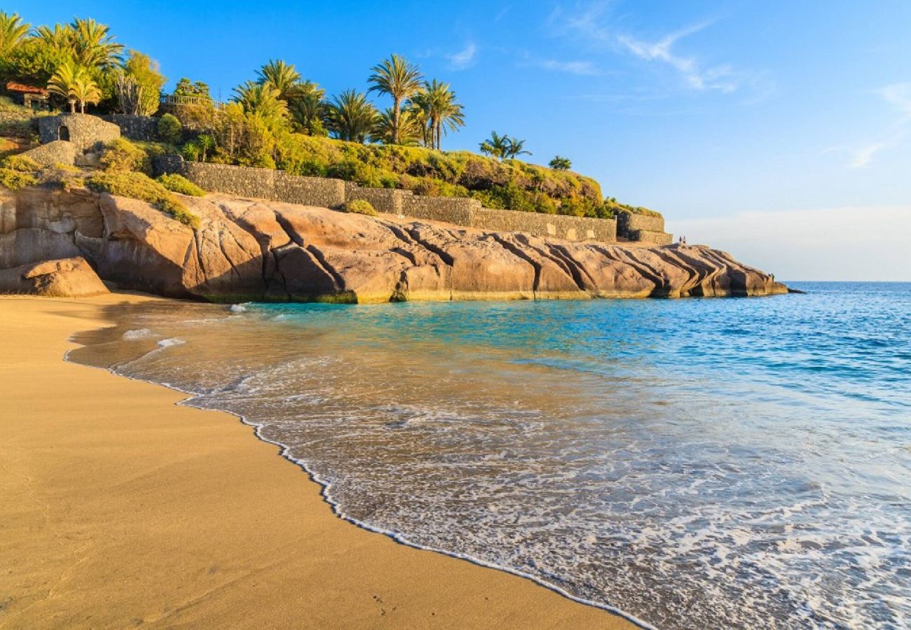 Apartamento en Costa Adeje - The Penthouse, Fabulous Sunset, Heated Pool, Fiber