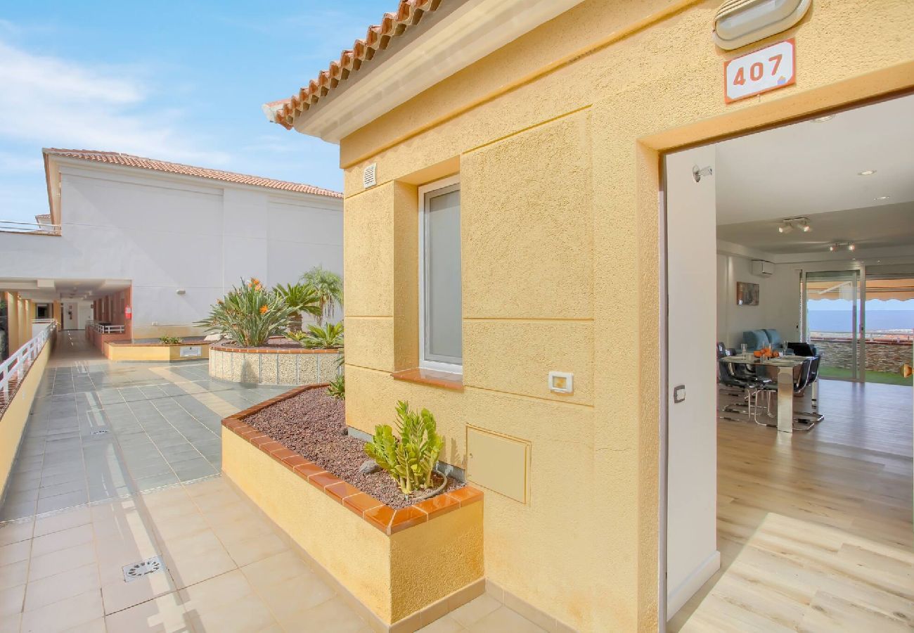 Apartamento en Costa Adeje - The Penthouse, Fabulous Sunset, Heated Pool, Fiber