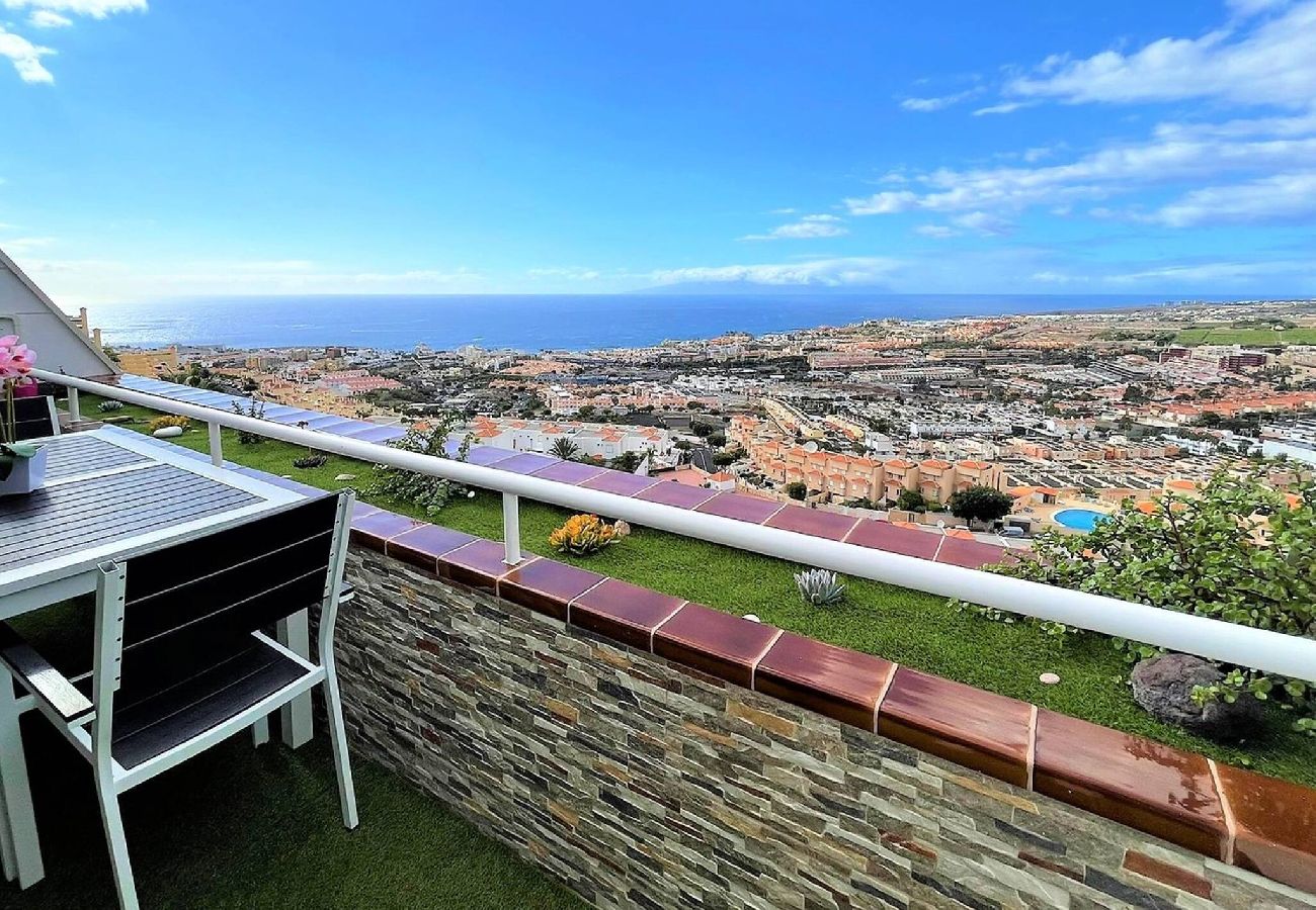 Apartamento en Costa Adeje - The Penthouse, Fabulous Sunset, Heated Pool, Fiber