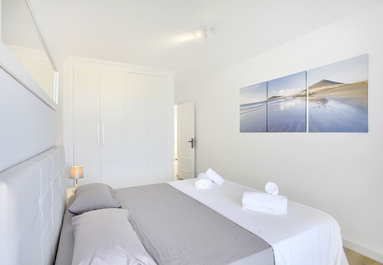 Apartamento en Costa Adeje - The Penthouse, Fabulous Sunset, Heated Pool, Fiber