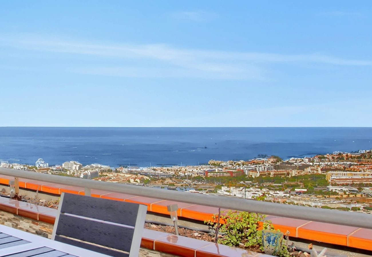 Apartamento en Costa Adeje - The Penthouse, Fabulous Sunset, Heated Pool, Fiber