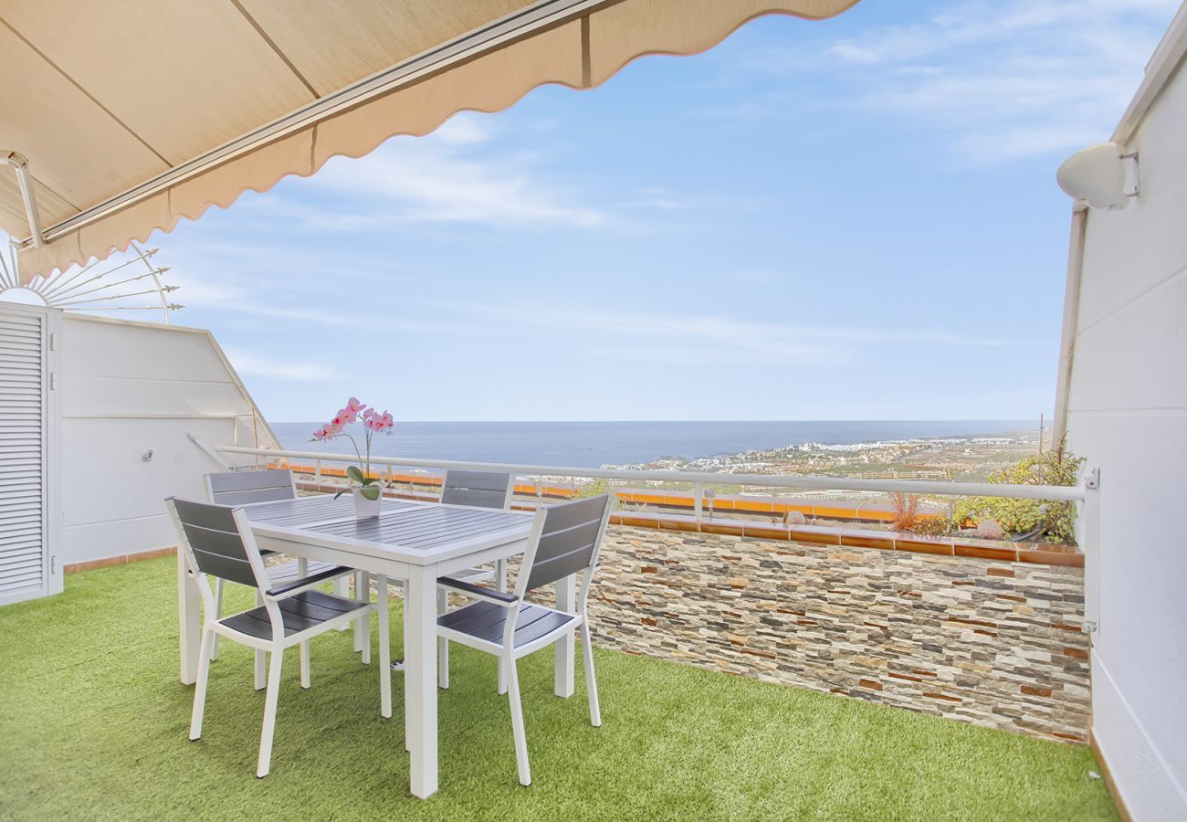 Apartamento en Costa Adeje - The Penthouse, Fabulous Sunset, Heated Pool, Fiber