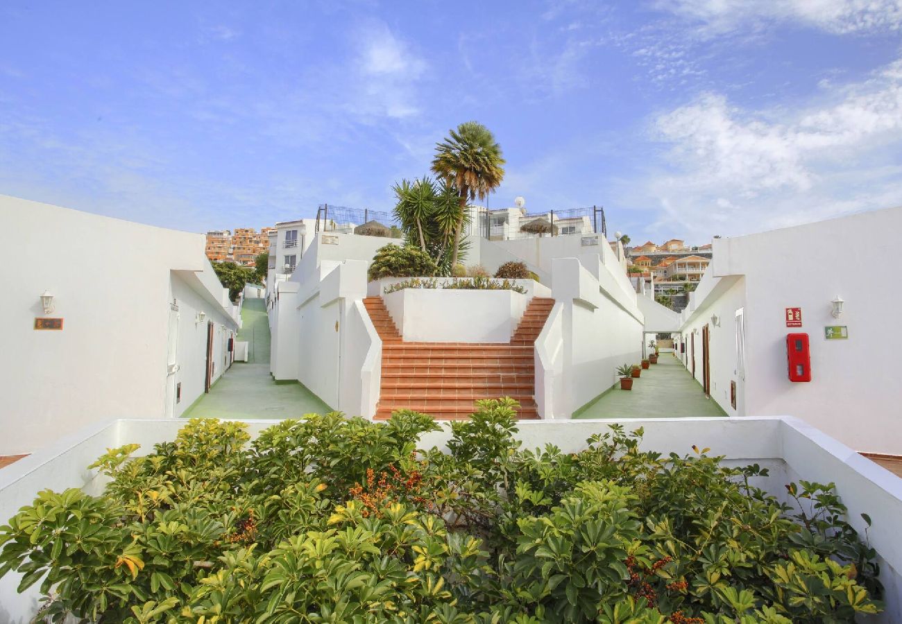 Apartamento en Costa Adeje - CASA DEL SOL, Beautiful Terrace, Fast Wi-Fi, Pool 