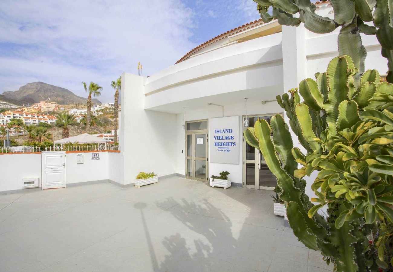 Apartamento en Costa Adeje - CASA DEL SOL, Beautiful Terrace, Fast Wi-Fi, Pool 