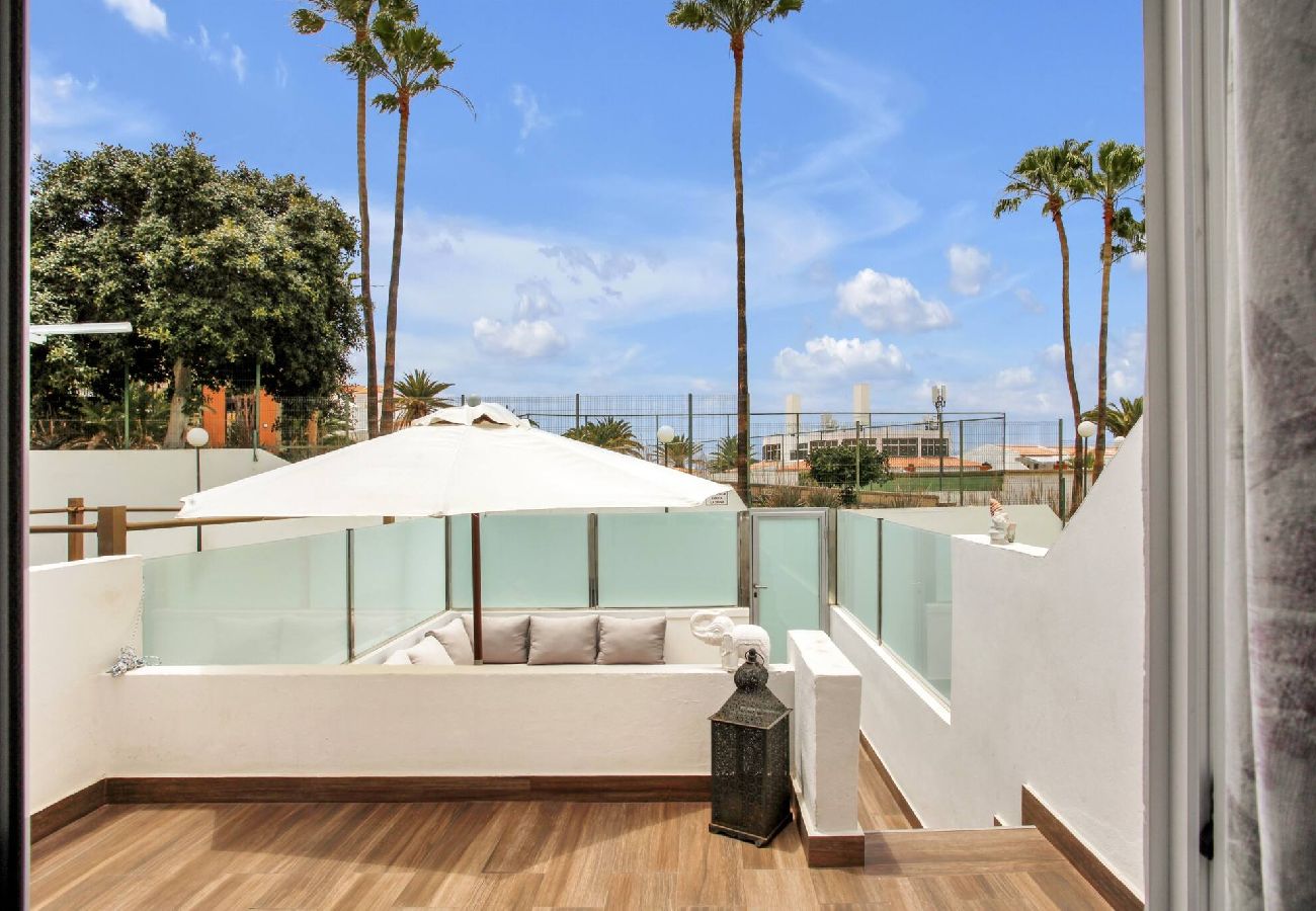 Apartamento en Costa Adeje - CASA DEL SOL, Beautiful Terrace, Fast Wi-Fi, Pool 