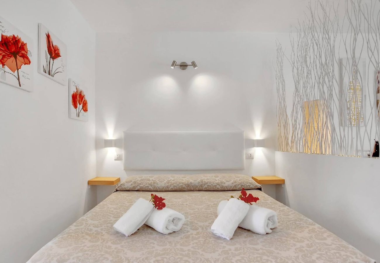 Estudio en Playa de Las Americas - ON THE BEACH, Sea View, Fast Fiber, Pool, Parking 