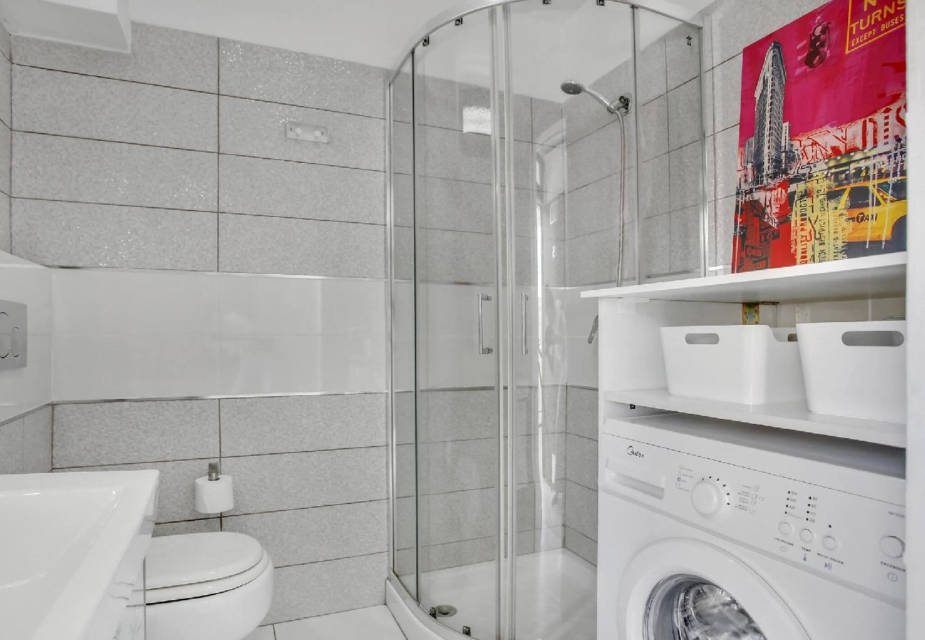 Estudio en Playa de Las Americas - ON THE BEACH, Sea View, Fast Fiber, Pool, Parking 