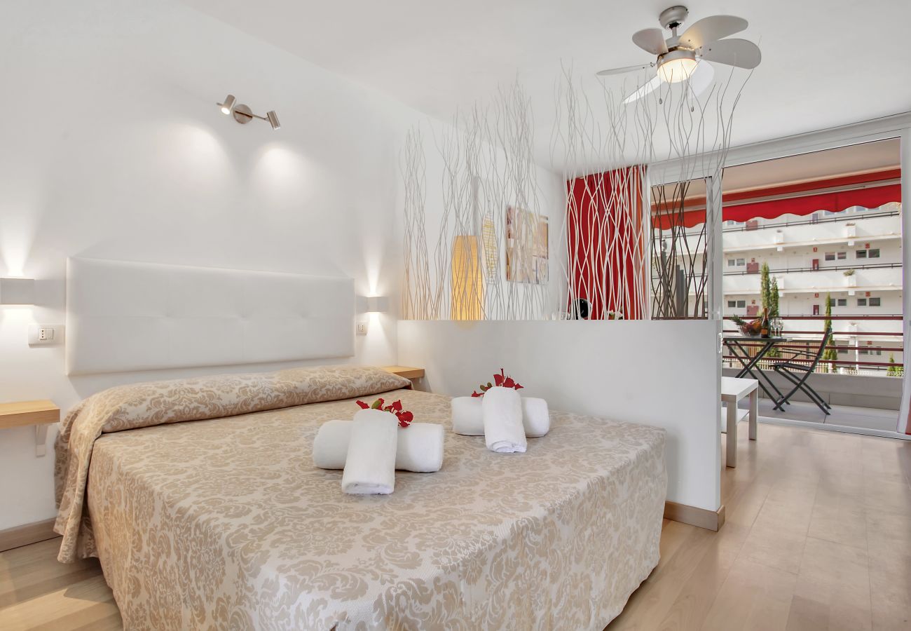 Estudio en Playa de Las Americas - Ocean Touch Studio, Piscina, Wi-Fi, Cerca de la playa