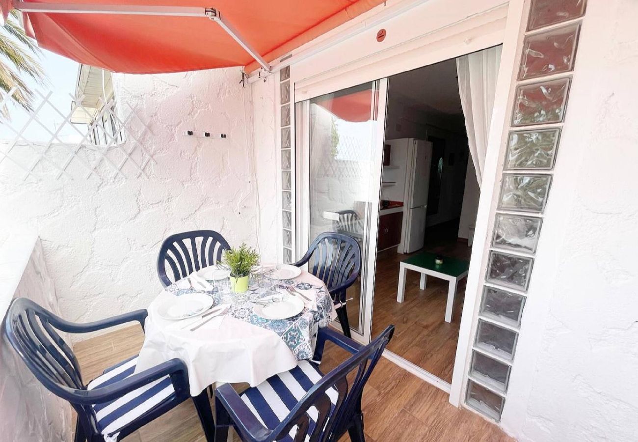 Apartamento en Costa del Silencio - Happy Days, Central, Terrace, Fast Internet, Pool 