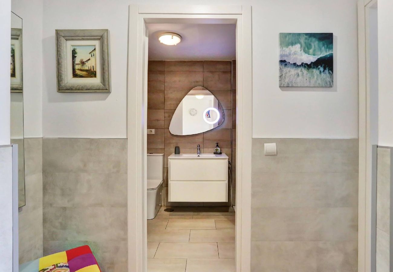 Apartamento en Costa Adeje - The Paradise, Beautiful Swimming Pool, Parking 