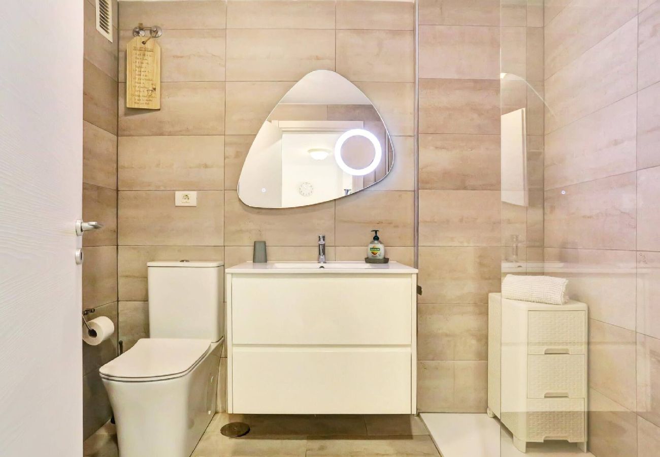 Apartamento en Costa Adeje - The Paradise, Beautiful Swimming Pool, Parking 
