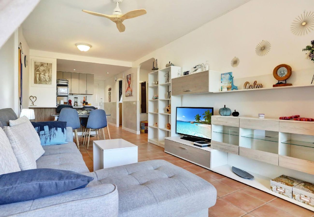 Apartamento en Costa Adeje - The Paradise, Beautiful Swimming Pool, Parking 