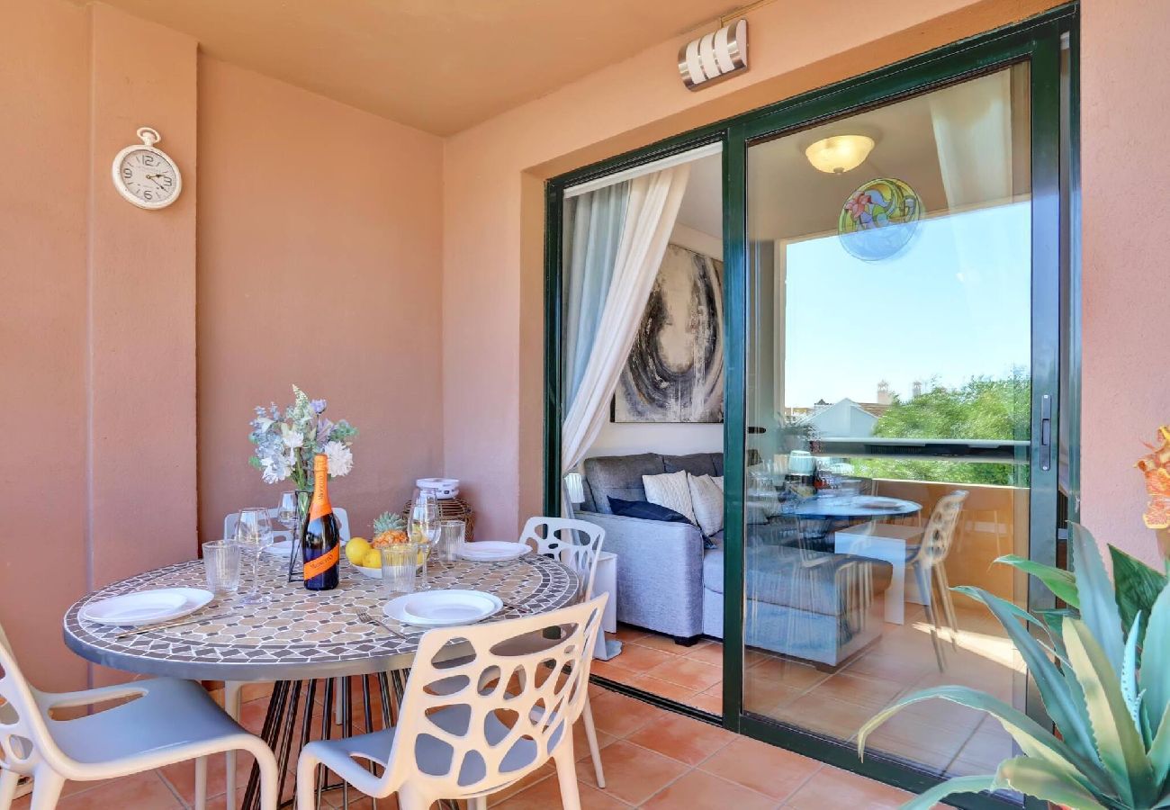 Apartamento en Costa Adeje - The Paradise, Beautiful Swimming Pool, Parking 