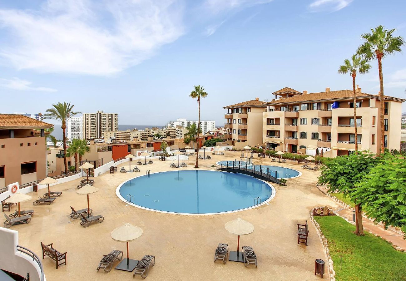 Apartamento en Costa Adeje - The Paradise, Beautiful Swimming Pool, Parking 