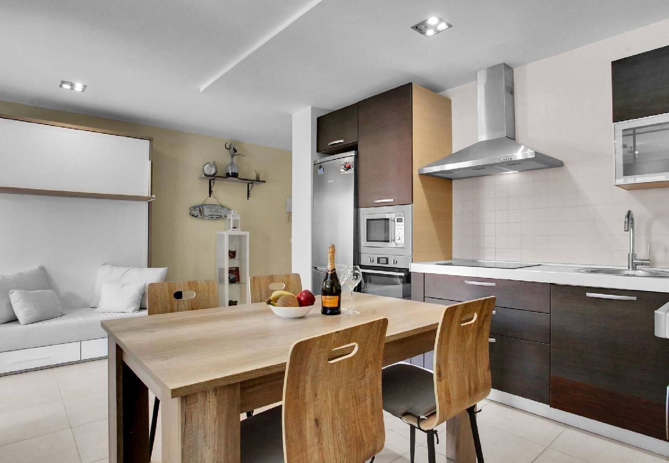 Apartamento en Palm - Mar - Nice Mocan, Garage, Pool, Fiber, Padel, A/C 