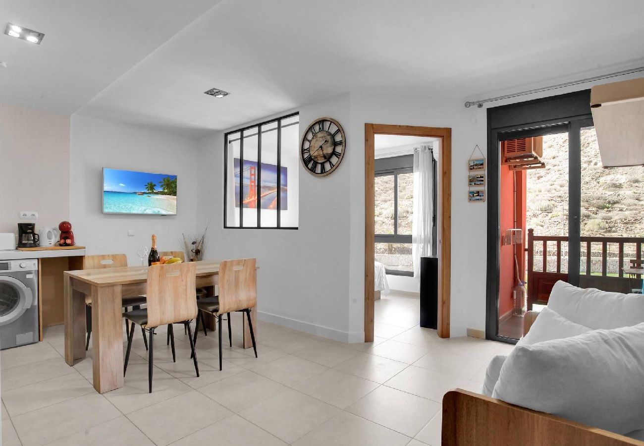 Apartamento en Palm - Mar - Nice Mocan, Garage, Pool, Fiber, Padel, A/C 