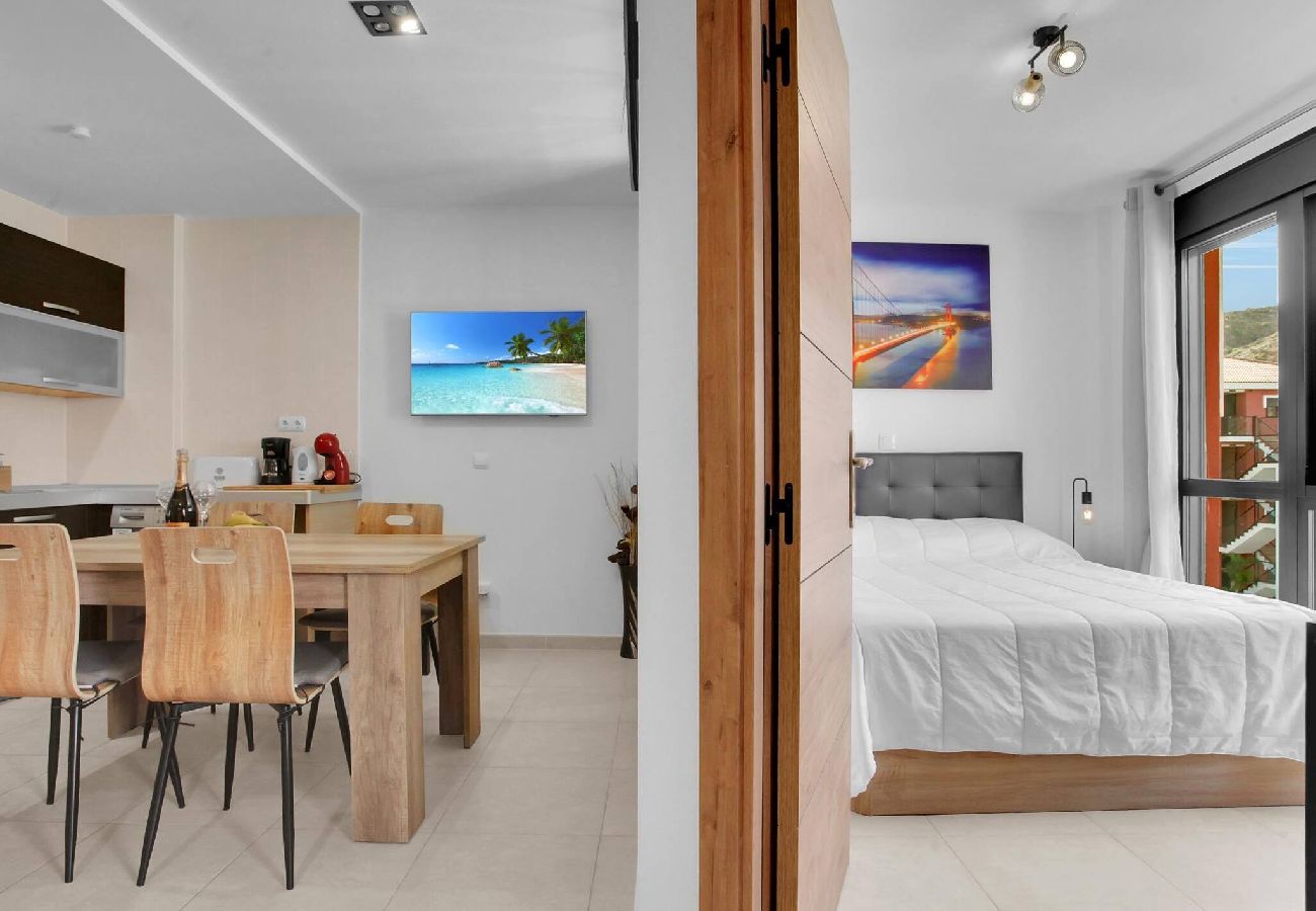 Apartamento en Palm - Mar - Nice Mocan, Garage, Pool, Fiber, Padel, A/C 