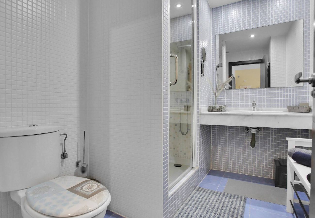 Apartamento en Palm - Mar - Nice Mocan, Garage, Pool, Fiber, Padel, A/C 