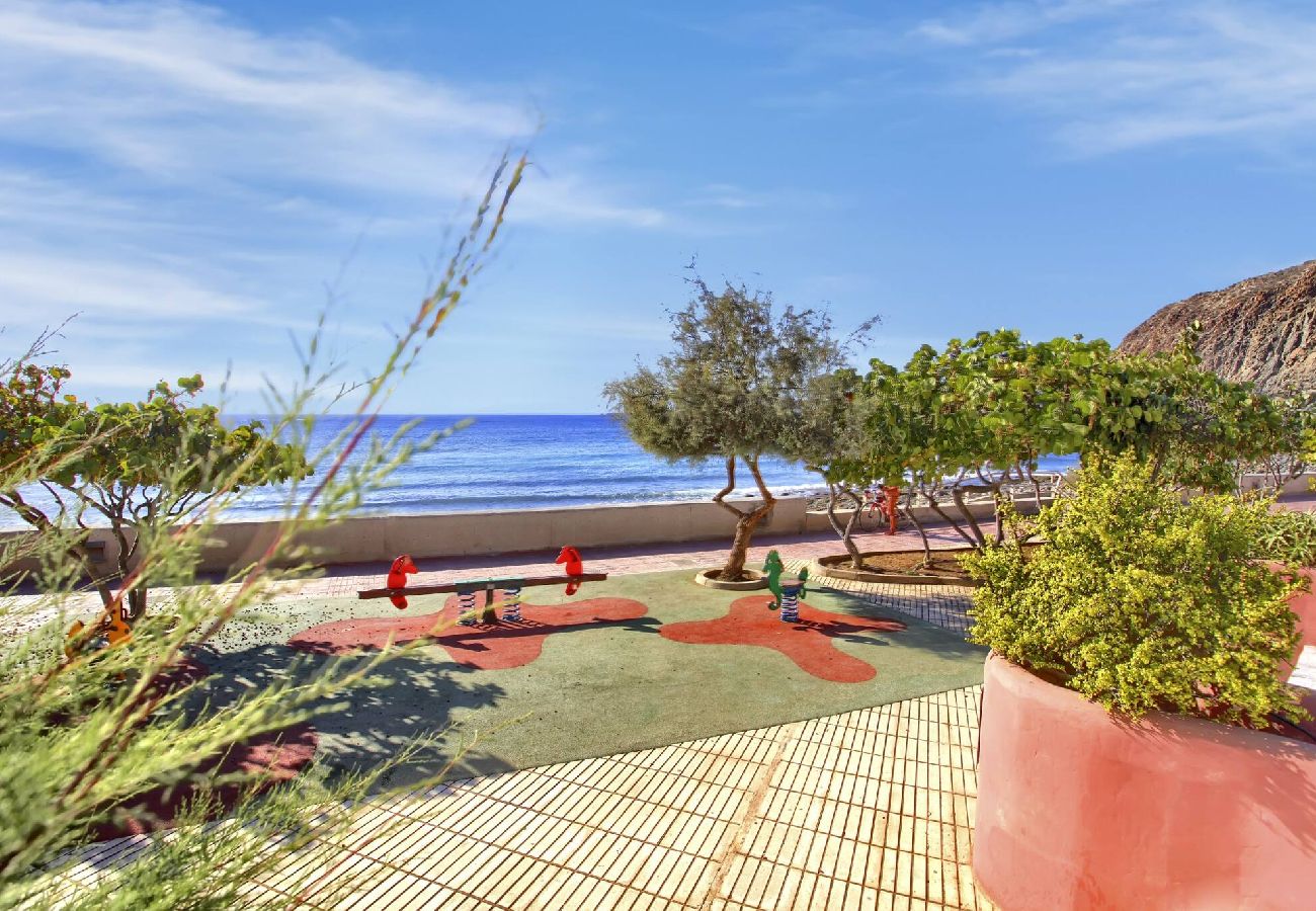 Apartamento en Palm - Mar - Nice Mocan, Garage, Pool, Fiber, Padel, A/C 