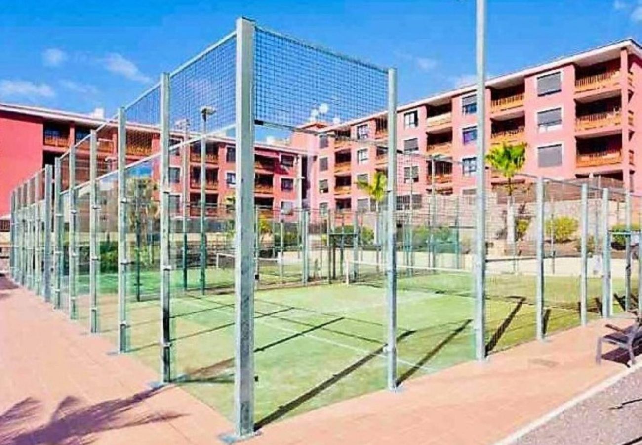 Apartamento en Palm - Mar - Nice Mocan, Garage, Pool, Fiber, Padel, A/C 