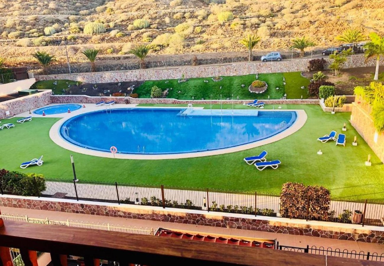 Apartamento en Palm - Mar - Nice Mocan, Garage, Pool, Fiber, Padel, A/C 