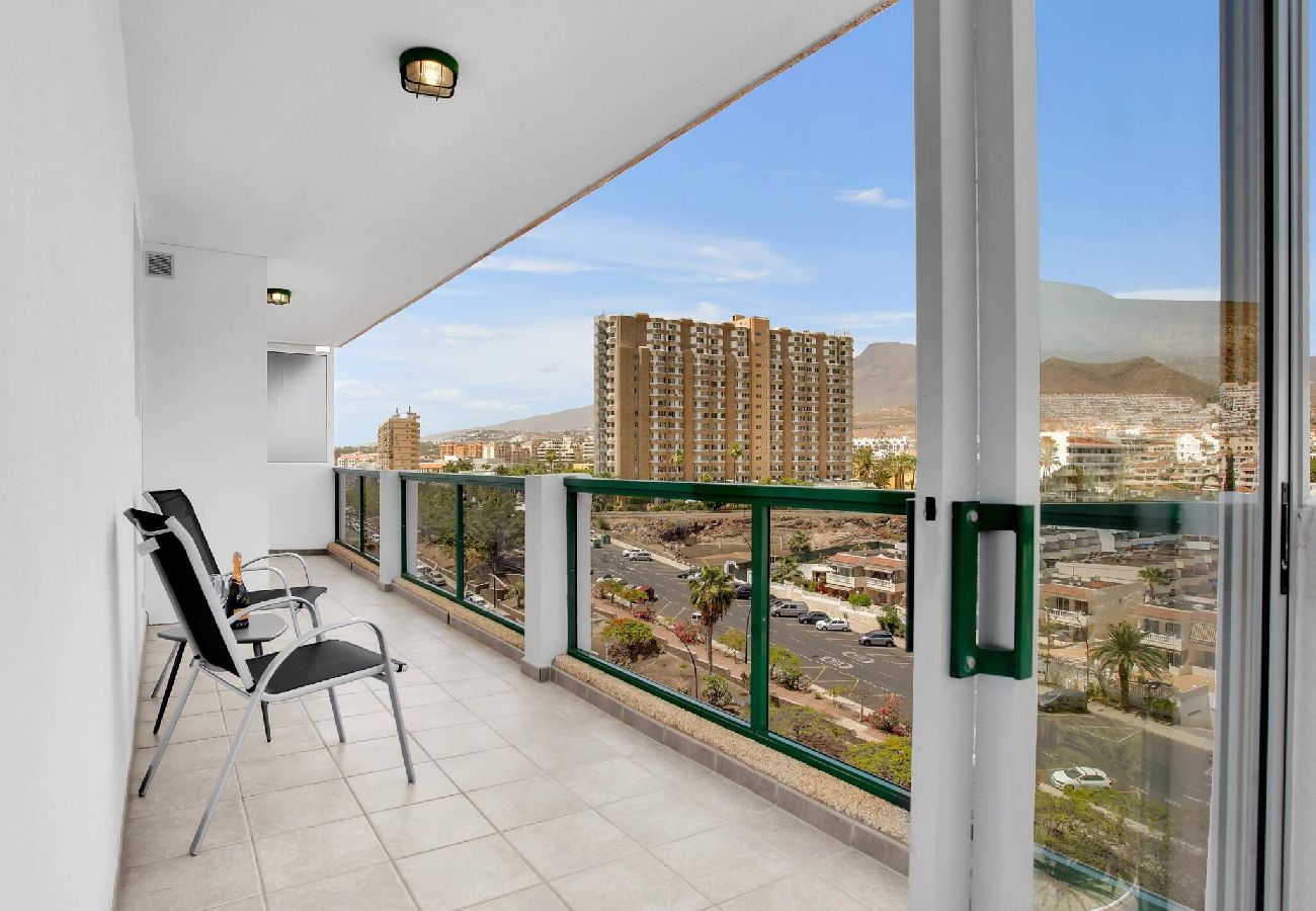 Apartamento en Los Cristianos - Stunning Holidays, SeaFront, On The Promenade 