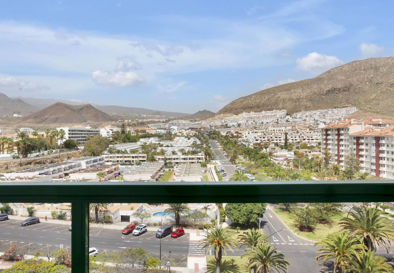 Apartamento en Los Cristianos - Stunning Holidays, SeaFront, On The Promenade 