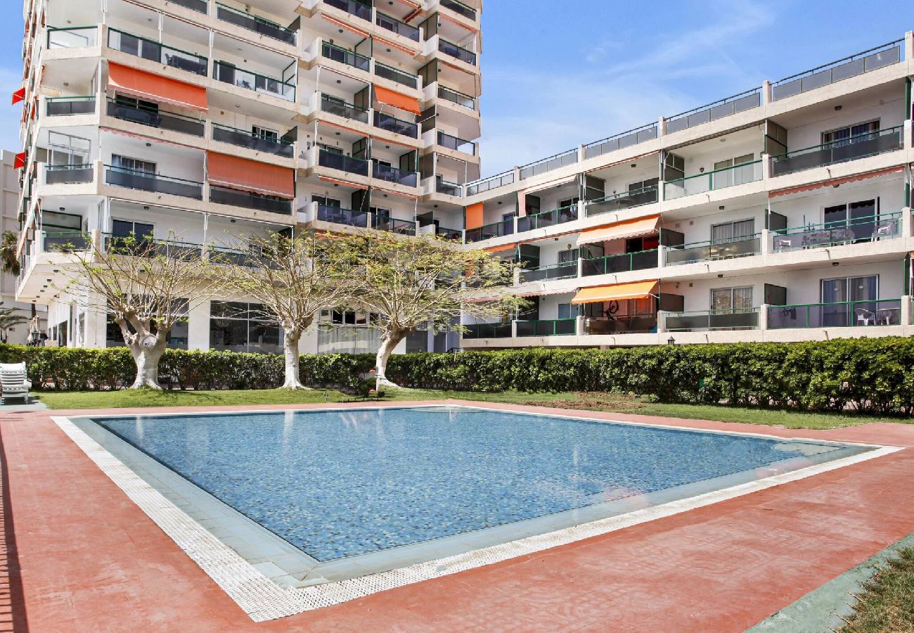 Apartamento en Los Cristianos - Stunning Holidays, SeaFront, On The Promenade 