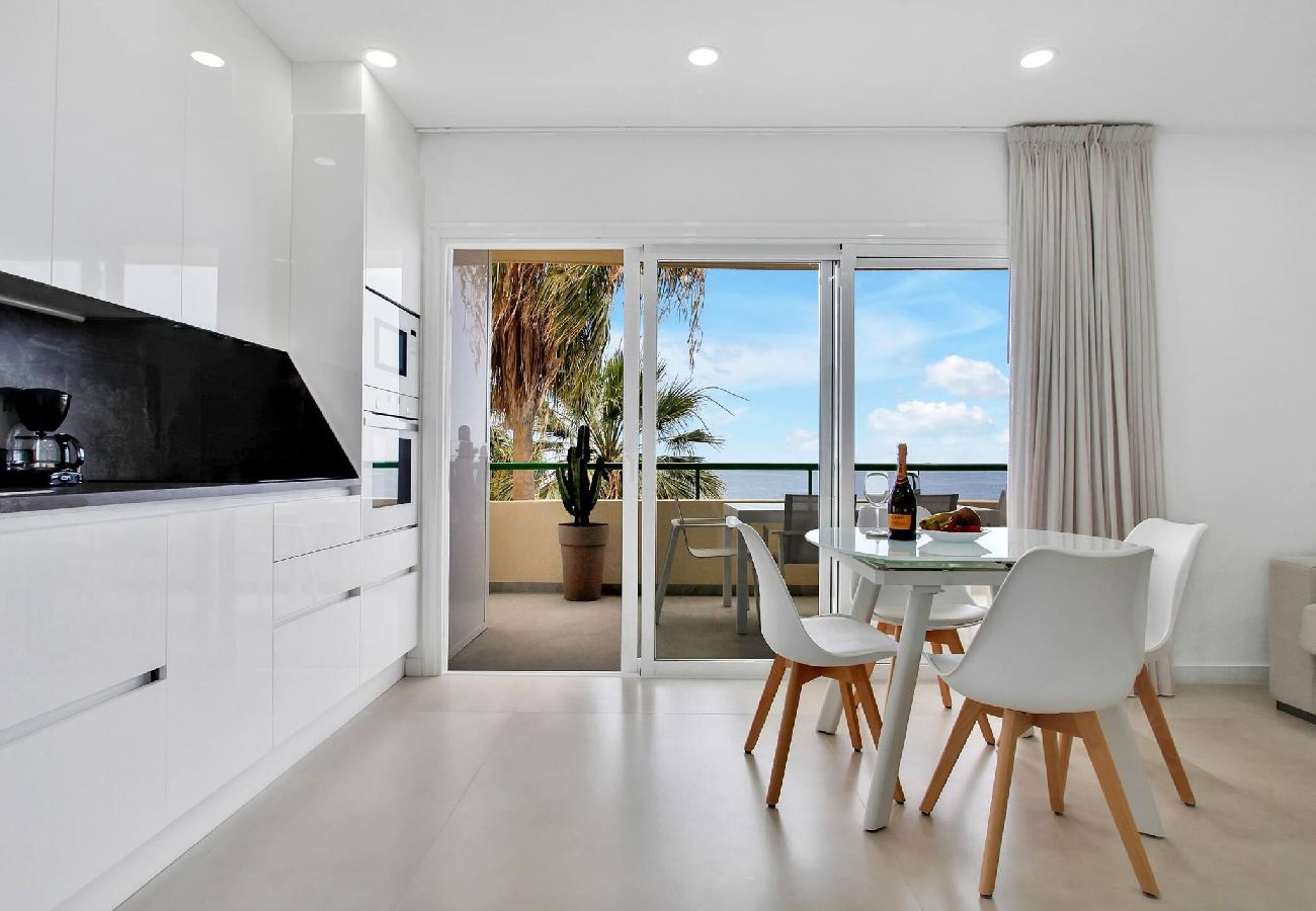Apartamento en Arona - Casa Marinita, Penthouse By The Sea 