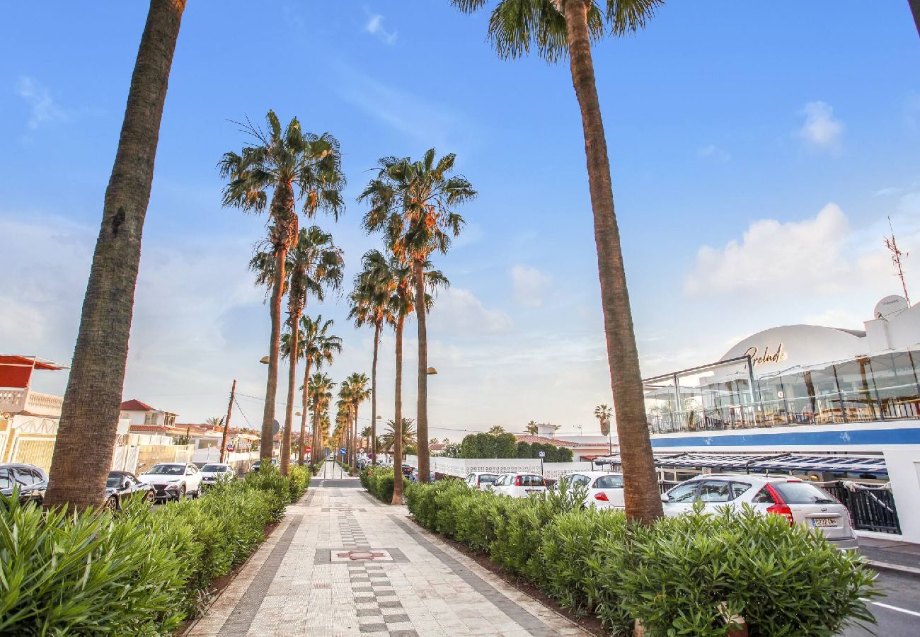 Apartamento en Palm - Mar - Tiffany Breeze Apartment, Wonderful Ocean View