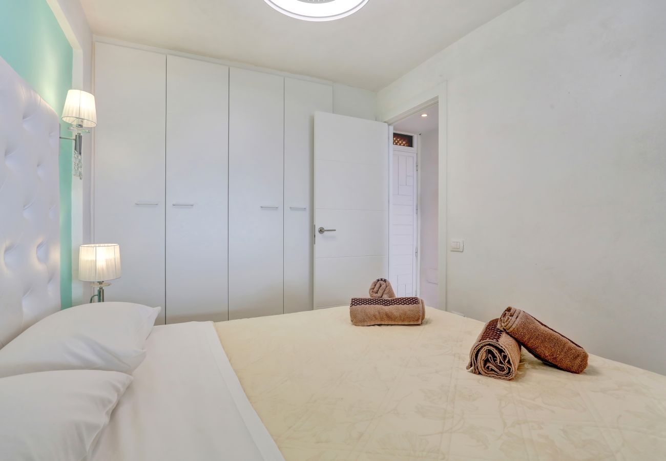 Apartamento en Palm - Mar - Tiffany Breeze Apartment, Wonderful Ocean View