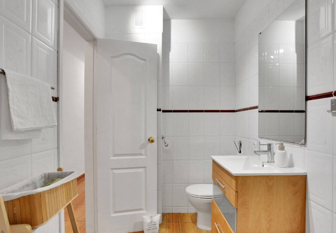 Apartamento en Adeje - MonteMarAdeje new 2 bedroom apartment city Center 