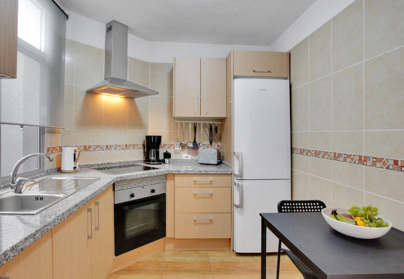 Apartamento en Adeje - MonteMarAdeje new 2 bedroom apartment city Center 