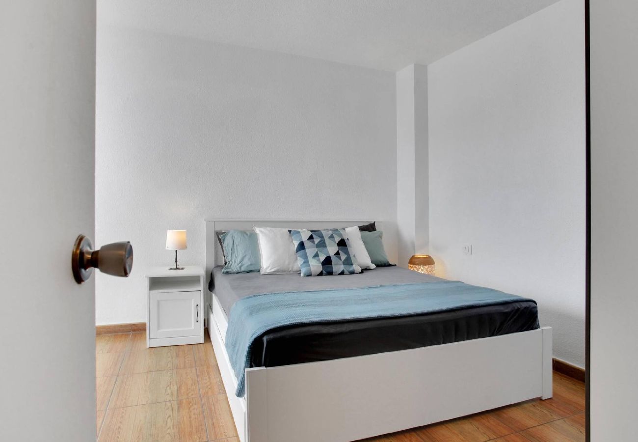 Apartamento en Adeje - MonteMarAdeje new 2 bedroom apartment city Center 