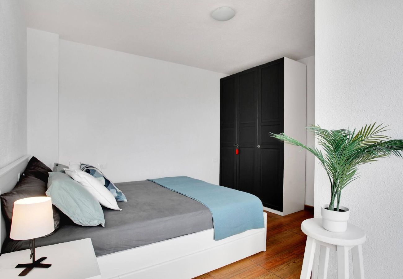 Apartamento en Adeje - MonteMarAdeje new 2 bedroom apartment city Center 