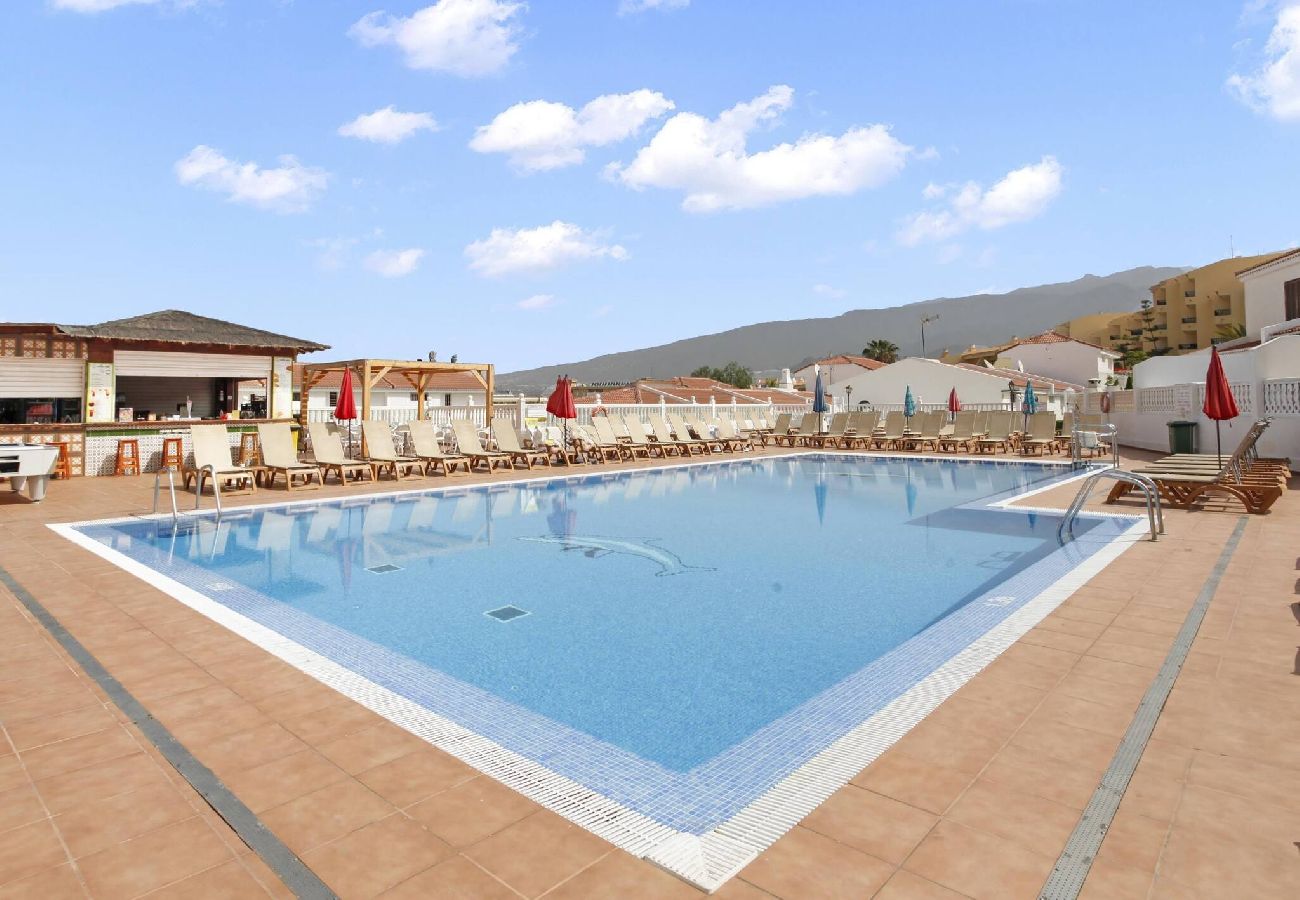 Casa adosada en Costa Adeje - Golden Sand, Heated Pool, A/C, Bbq 
