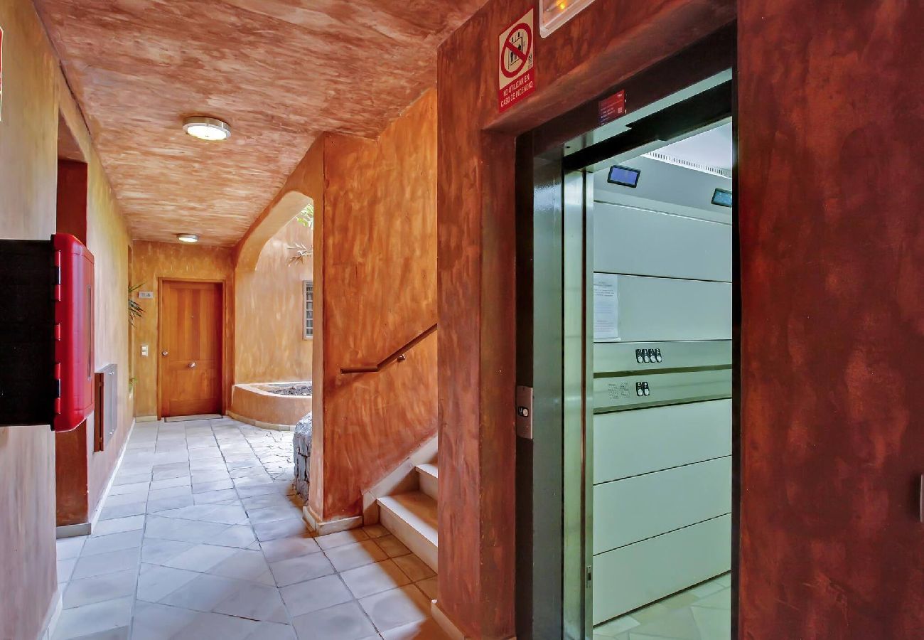 Apartamento en Arona - Exclusive Holidays, Elegant, 2 Swimming Pool 