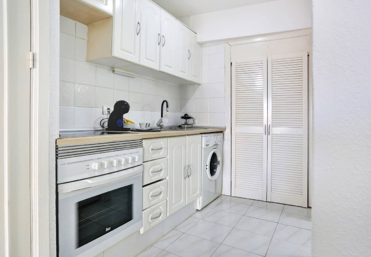 Estudio en Los Cristianos - Relaxing Studio Los Cristianos,AirCon, Heated Pool 