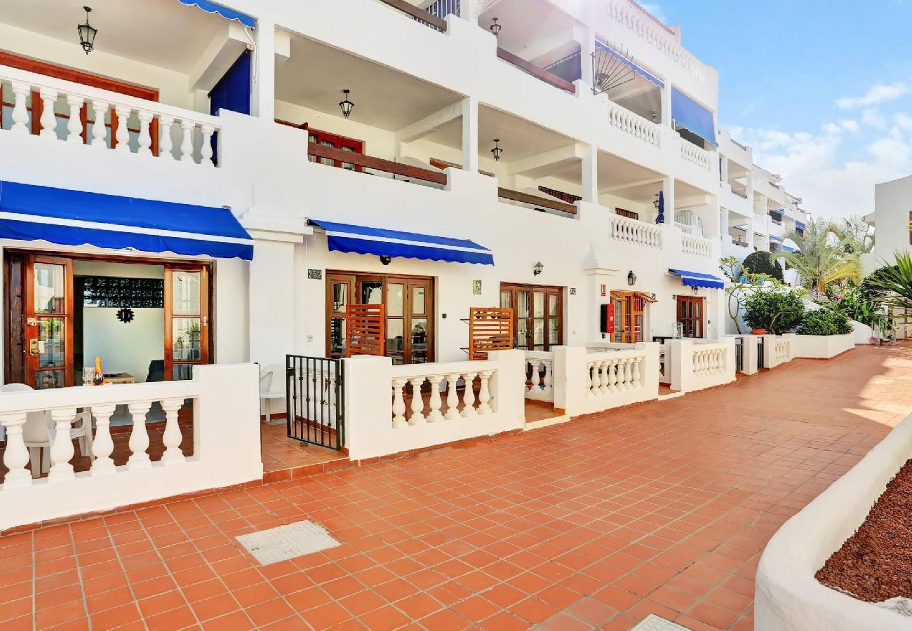 Estudio en Los Cristianos - Relaxing Studio Los Cristianos,AirCon, Heated Pool 