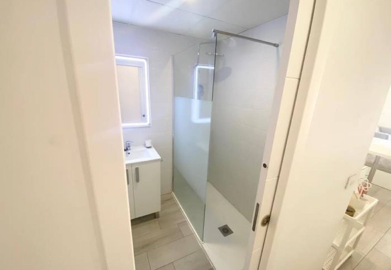 Estudio en Los Cristianos - Top Floor Panoramic Studio, Heated Pool 