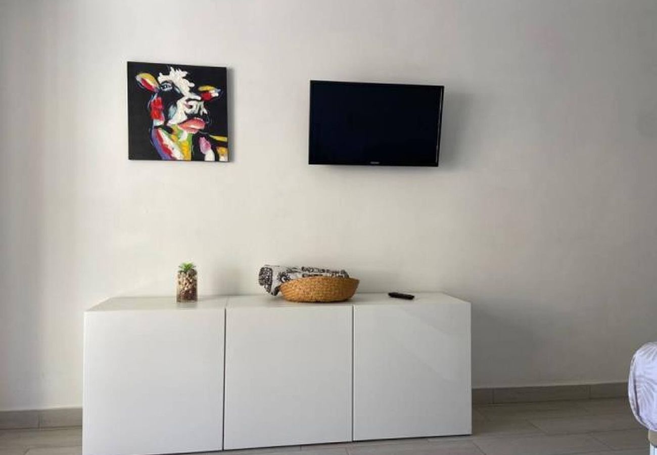 Estudio en Los Cristianos - Top Floor Panoramic Studio, Heated Pool 