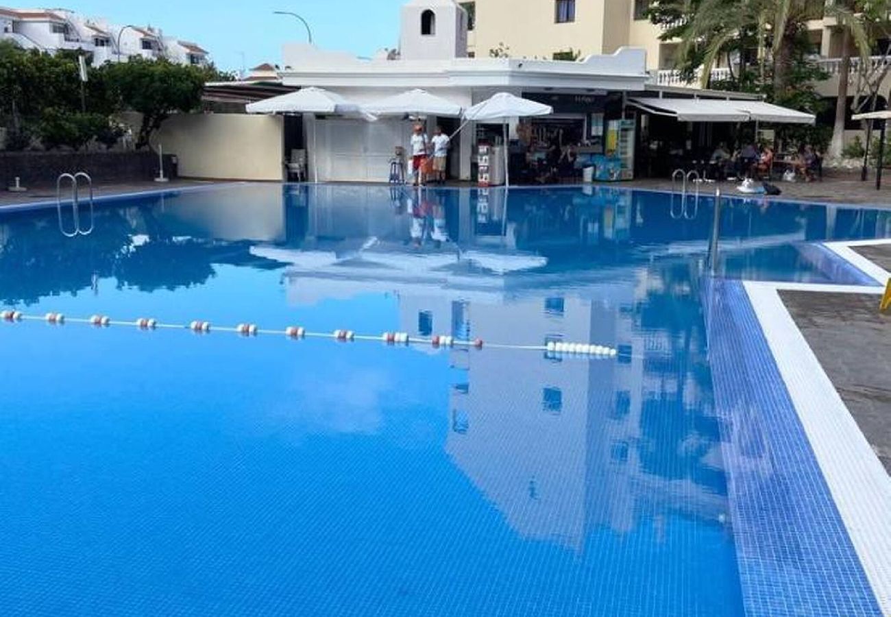 Estudio en Los Cristianos - Top Floor Panoramic Studio, Heated Pool 