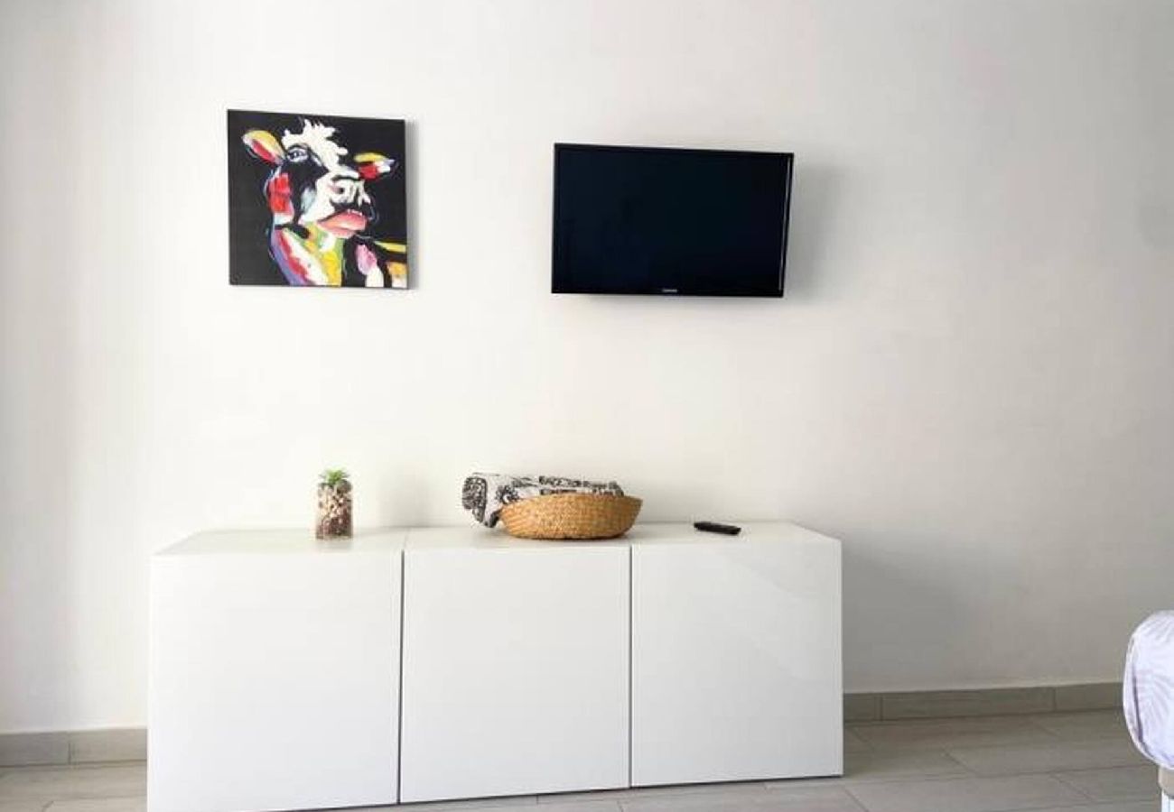 Estudio en Los Cristianos - Top Floor Panoramic Studio, Heated Pool 