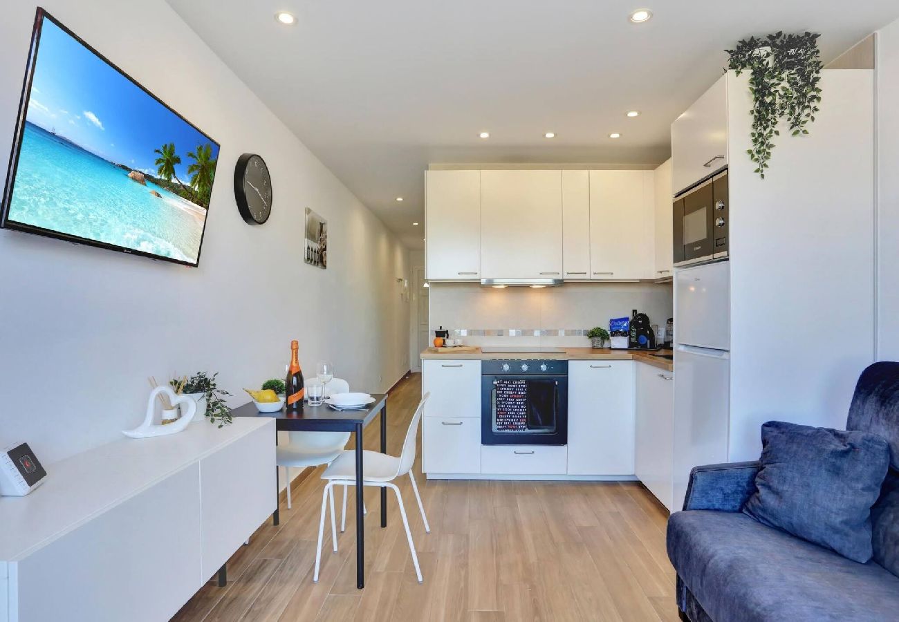 Apartamento en Costa del Silencio - Beautiful Days, Air Con, Terrace, Fast Internet 