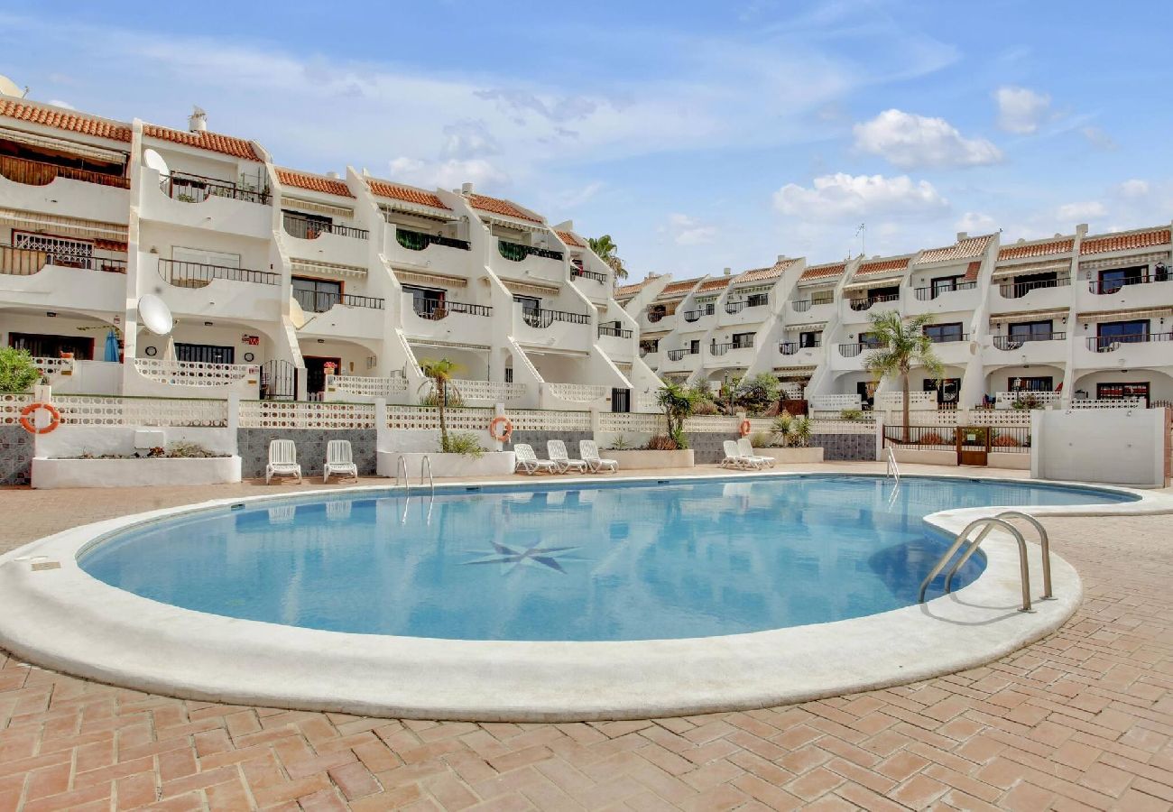 Apartamento en Arona - Superb Flat, Terrace 20m, 2Rooms, Pool, Wi Fi 