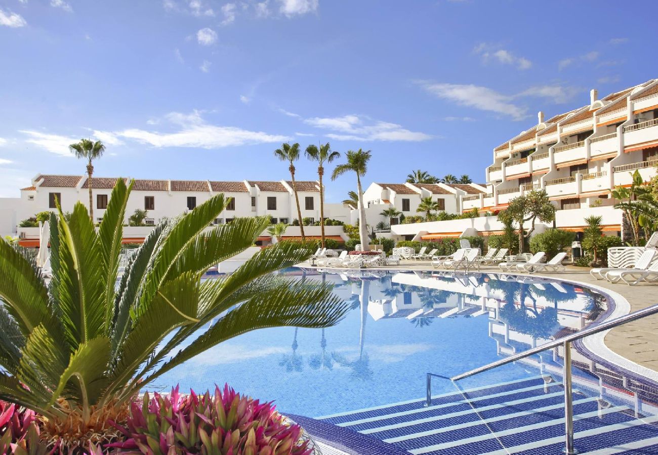 Apartamento en Playa de Las Americas - Sun & Beach, Fiber, Pool 